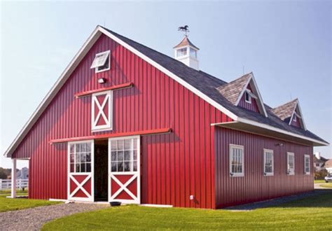 45 Beautiful Rustic and Classic Red Barn Inspirations | Red barn door ...