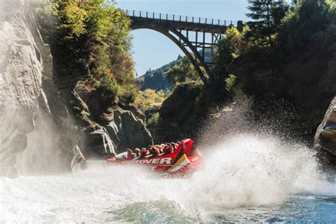 Jet Boat & Jeep Tour of Queenstown - Book Online at Civitatis.com