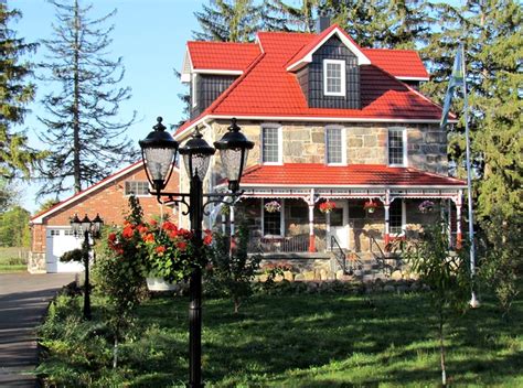 Bed and Breakfast Accommodation near Barrie, Ontario