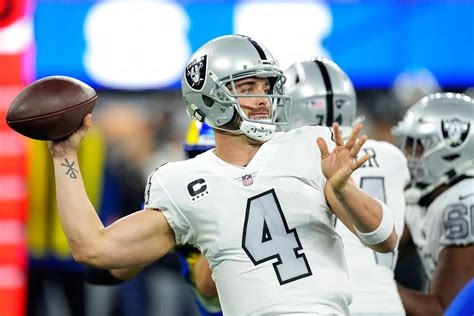 Derek Carr hits open market after release from Raiders | Marca