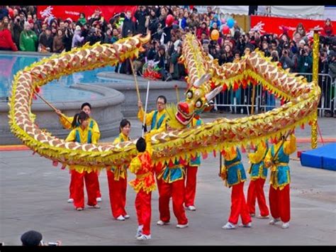 Dragon dance in London Chinese new year celebration - YouTube