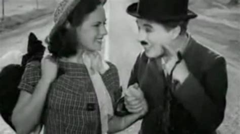 Lyrics to Smile, composed by Charlie Chaplin - Famous Clowns