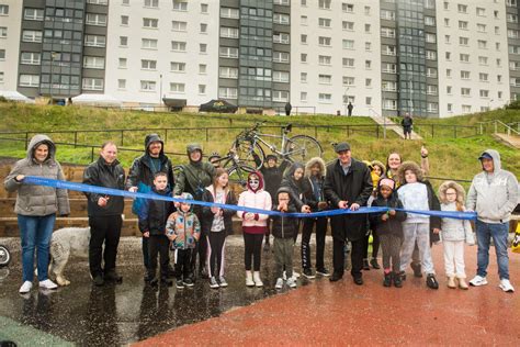 Cardonald Residents Celebrate Opening of Community Park - Glasgow City Region