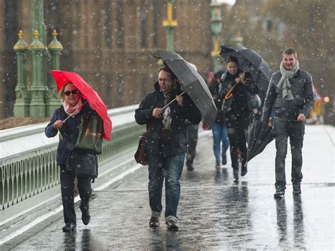 UK weather: London snow prompts shock in capital with wintry conditions set to continue | The ...