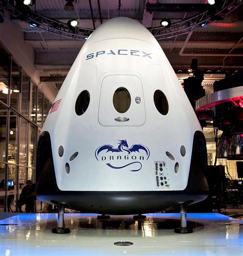 SpaceX will use "Dragon 2" for the moon travel | Havayolu 101