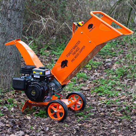 Professional 18HP Petrol Wood Chipper & Garden Shredder FM18DDES | Forest Master