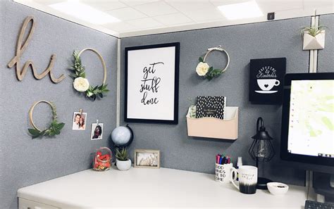 Outfitting Your Cubicle With Proper Decor