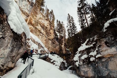 Winter in Alberta 🇨🇦 | Entrée Destinations