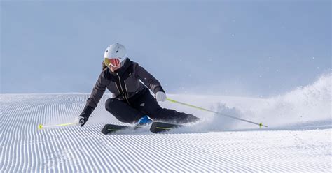 What is carving on skis, and how do you carve?