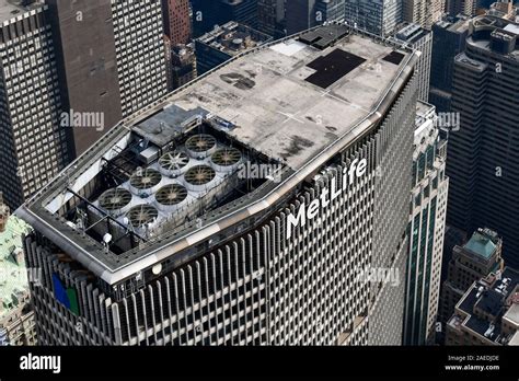 Metlife building in new york hi-res stock photography and images - Alamy