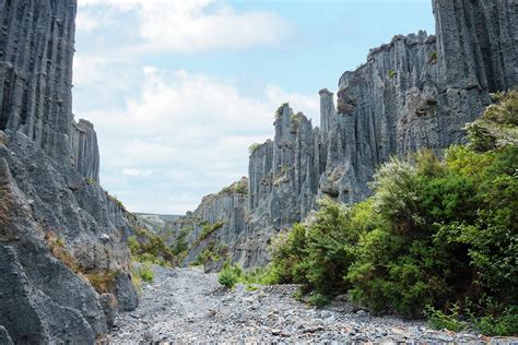 15 Lord of the Rings Filming Locations in New Zealand - Road Affair