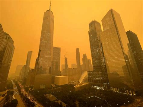 Photos of Canadian Wildfires Blanketing NYC in Smoky Haze