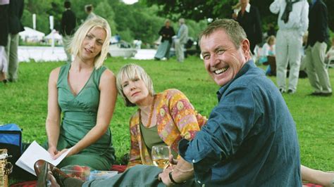 Midsomer Murders Season 8 (2004) - Watcha Pedia