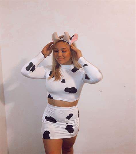 doja cat halloween costume cow - Amira Melancon