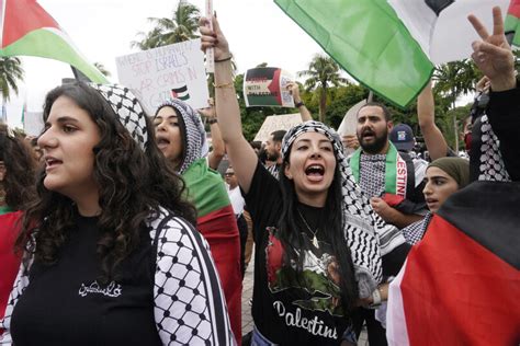 Palestinian Americans rally, pray and organize amid crisis in Gaza