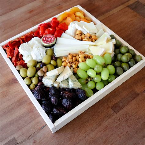 VEGETARIAN CHEESE TRAY (S) – Antonellis Cheese