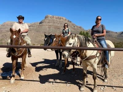 Best Las Vegas Horseback Riding Tours 2024-2025