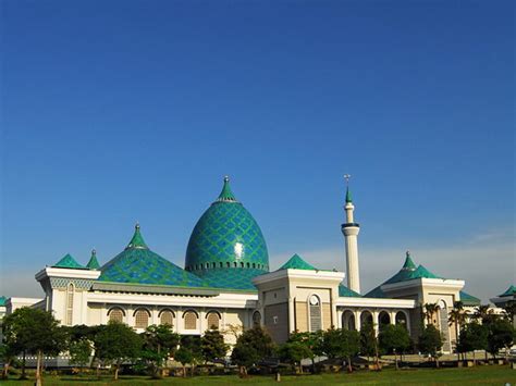 Al-Akbar Mosque, Surabaya