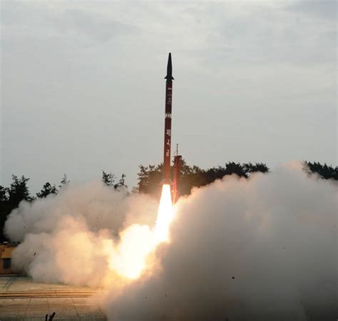 India Conducts First Agni-2 SRBM Night Launch | Missile Threat