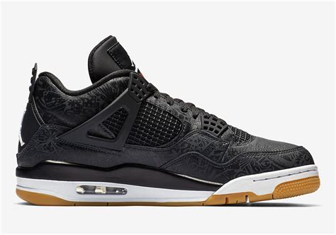 Découvrez les photos officielles de la Air Jordan 4 Black Laser