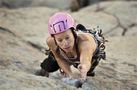 The 9 Best Climbing Helmets (2023 Buying Guide)