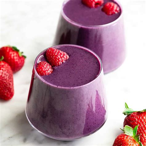 Healthy Mixed Berry Smoothie - JoyFoodSunshine