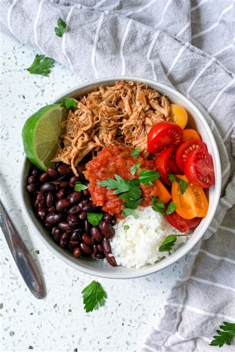 Chicken Carnitas Bowl - mom makes dinner