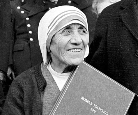 Remembering Mother Teresa: 10 Iconic Images Ahead of Canonization | Newsmax.com