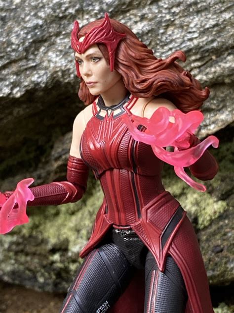 Marvel Legends WandaVision Scarlet Witch Figure REVIEW & Photos ...