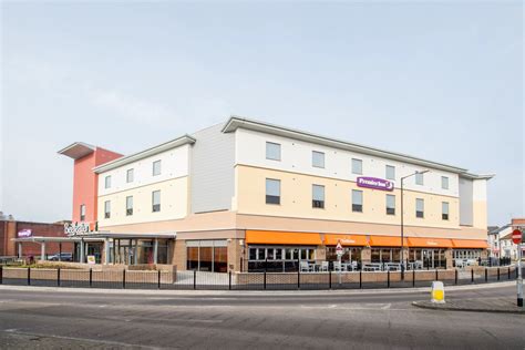 Premier Inn Yeovil Town Centre- First Class Yeovil, England Hotels- GDS ...