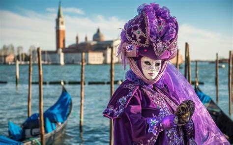 CARNIVAL TIME IN VENICE – Welcome to Italy