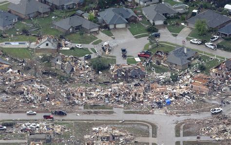 shineyourlight: 토네이도가 파괴한 오클라호마 무어시: Tornados Ravage Plains, Oklahoma