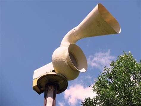 Siren enthusiasts chase tornadoes through sound | Minnesota Public ...