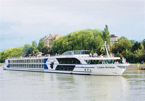 Riviera River Cruises Expands 2019 Solo Traveler Program