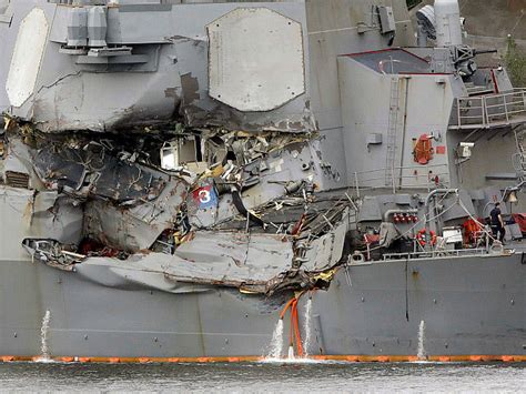 Japanese Investigators Looking Into Why It Took an Hour to Report USS Fitzgerald Collision