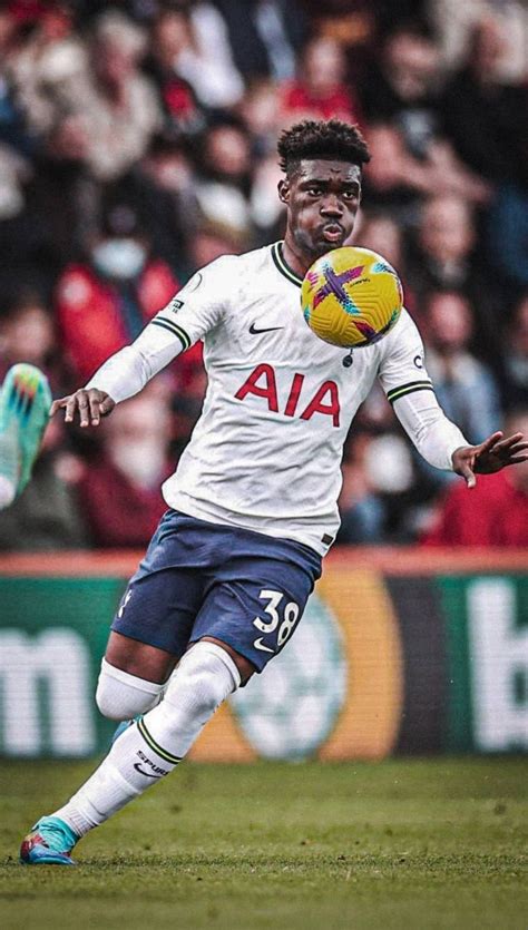 Yves Bissouma🤍💙 in 2023 | Tottenham hotspur players, Football wallpaper ...