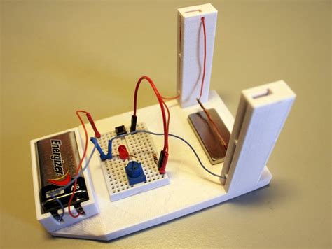 DIY Lorentz Force Experiment - Electronics-Lab