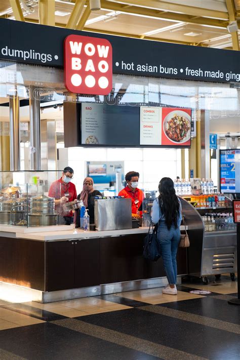 What Bars and Restaurants Are Still Open at Ronald Reagan Washington National Airport (DCA ...