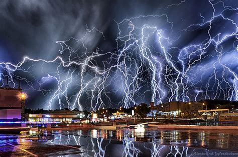 Long exposure of a lightning storm over Johannesburg, South Africa : r/pics