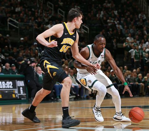 Iowa basketball: Hawks blown out by Michigan State Spartans