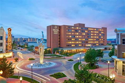 DELTA HOTELS BY MARRIOTT MUSKEGON LAKESHORE CONVENTION CENTER $101 ($̶1̶2̶5̶) - Updated 2020 ...