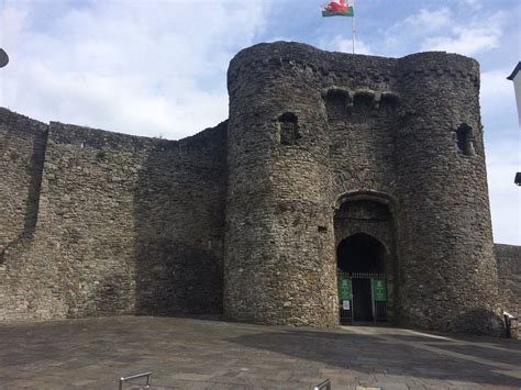 Carmarthen Castle | Carmarthen castle, Welsh castles, Castle