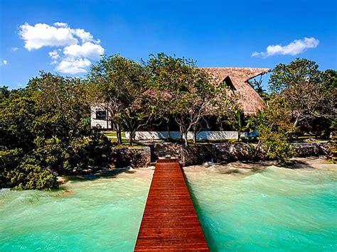 The 5 best Luxury Hotels in Bacalar - Sara Lind's Guide 2020