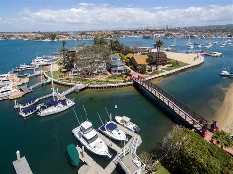 Newport Beach house offered at $8.25 million has no parking – but that’s a plus – Orange County ...