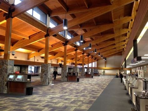 Bozeman Airport - Smoke Tree Manor