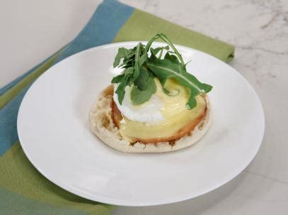 Muffin-Tin Eggs Benedict Recipe | Food Network