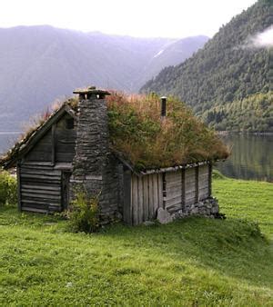 Green Roof Design For Small Cabins . . . Ahead Of Its Time!