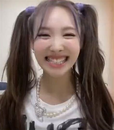 nayeon twice iq cute pfp iq icons kpop pfp kpop layout | Nayeon, Nayeon twice, Im nayeon