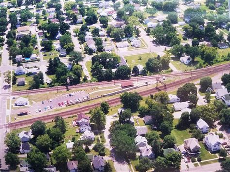 Towns and Nature: Rochelle, IL: Railroad Park