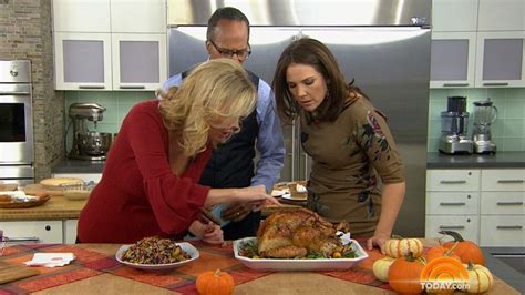 Sandra Lee shares her Thanksgiving feast